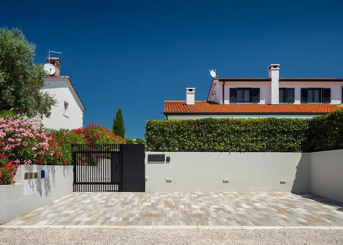 Vikendica Laurentii *